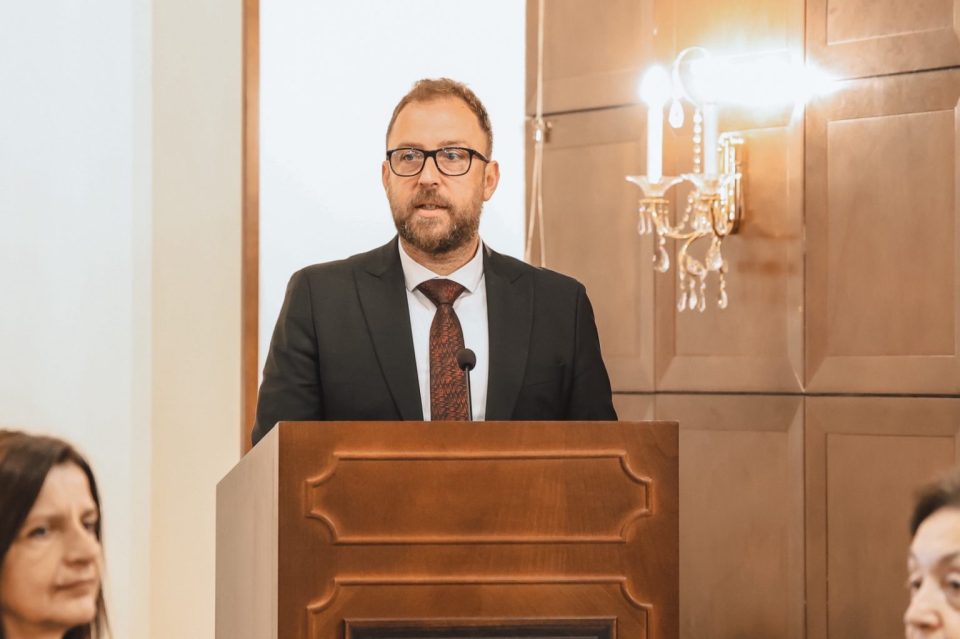 Љутков: Оваа награда е уште една потврда за големата важност на уметноста во општественото живеење