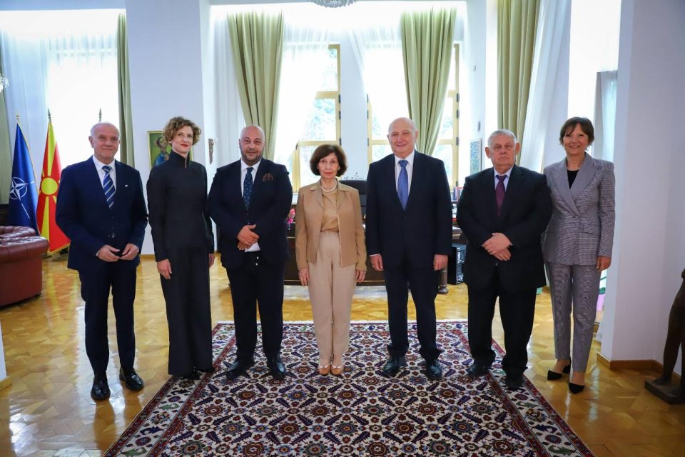 Сиљановска-Давкова прими делегација на Уставниот суд на Република Хрватска