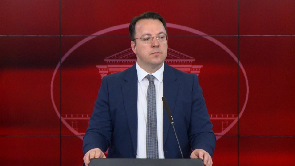 Владина делегација предводена од Николоски во Лондон за договорот за стратешкото партнерство