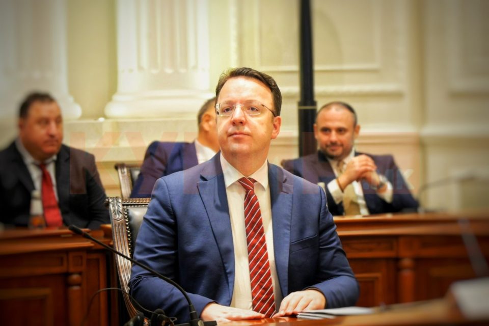 Николоски: Македoнија како во ниеднa балканска земја има отворен фронт за работа на четири автопати што паралелно се градат