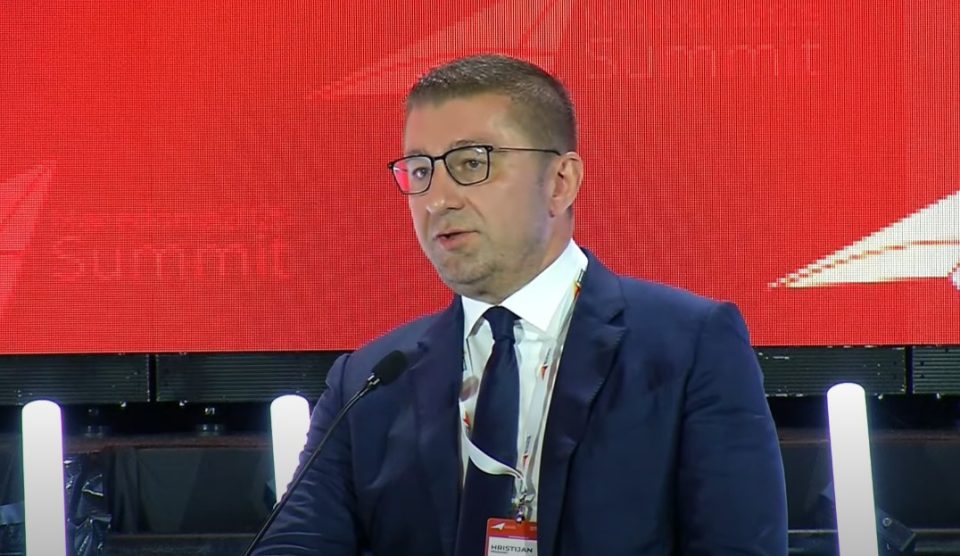 Мицкоски: ЕУ останува наша цел, но треба да научите да победувате во Вашингтон, Брисел, Берлин, Париз