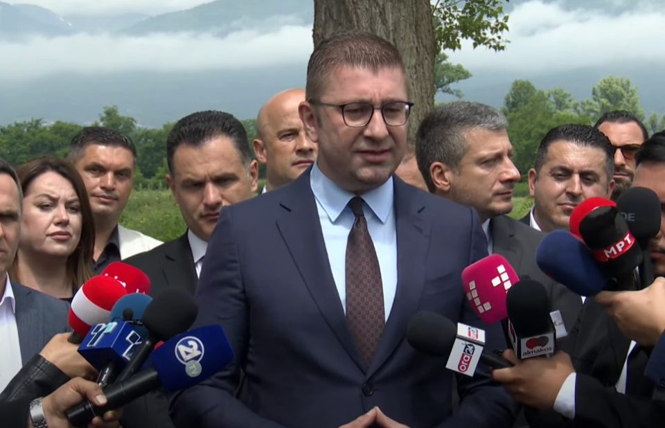 „На ваков начин се гради државата“, Мицкоски за Договорот за стратешко партнерство меѓу Македонија и Обединетото Кралство