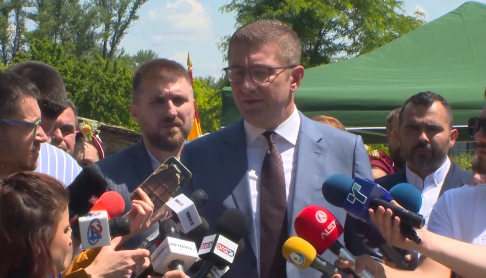 Мицкоски: ИК на ВМРО-ДПМНЕ ме овласти да номинирам нови имиња кои ќе ги заменат оние кои одлучија да одат во прегратките на Ахмети