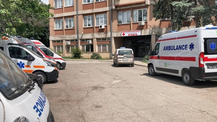 Повредените во „Пулс“ реагираат поради најавено заминување на докторка од Општата болница – Кочани