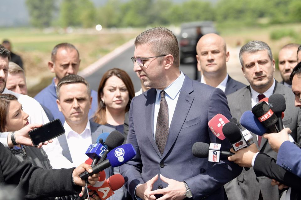 Мицкоски од Желино: Секаде подеднакво инвестираме, продолжуваме со реализација на инфраструктурни проекти